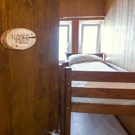 Rifugio Chierego - 1911m Gæstehus *